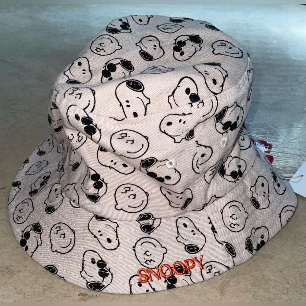 *NWT* ZARA Kids SNOOPY Bucket Hat